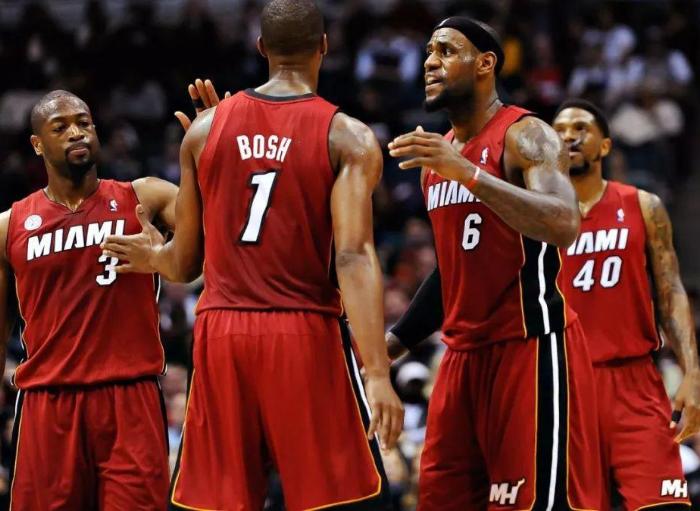 九游娱乐空间-热火引发争议！，詹姆斯官方宣布最后时刻胜出新规引发球迷热议的简单介绍